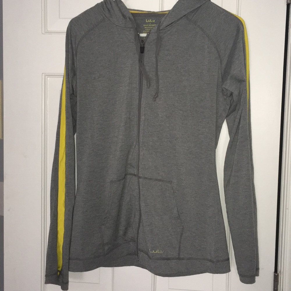 LuLu Gray Hoodie with Pockets - L